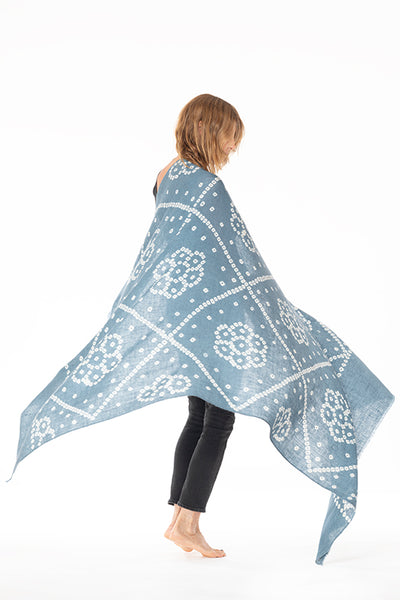 DIAMONDS AND FLOWERS SHAMINA