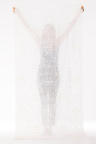 LINEN EMBROIDERED COLABA DAISY CHAIN SHAWL